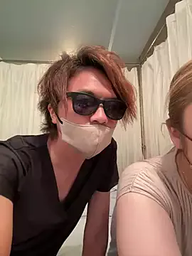 Offline POMUPOMUPURIN2 on StripChat