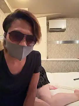 Offline POMUPOMUPURIN2 on StripChat