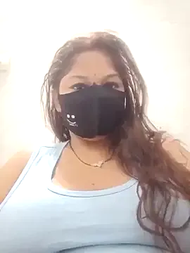 Offline Priyani_2304 on StripChat