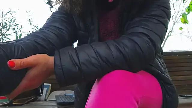 Freechat PublicMellyBigLabia on StripChat