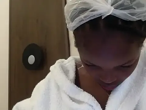 queen-sasha on StripChat 