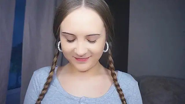 Freechat QuennaCoote on StripChat