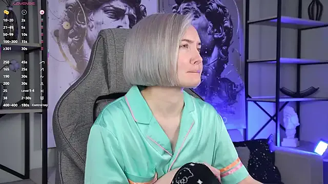 Freechat ReiYosimoto on StripChat