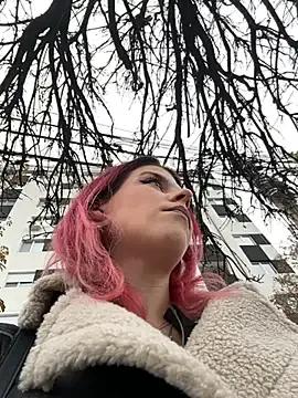 Freechat RiriRoseey on StripChat