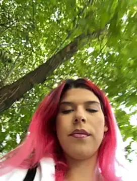 Freechat RiriRoseey on StripChat