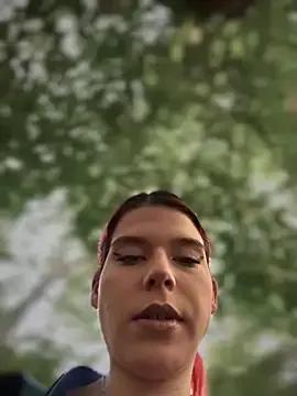 Freechat RiriRoseey on StripChat