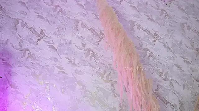 Freechat roselinedior on StripChat
