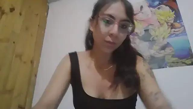 Freechat Roselingalvis13 on StripChat