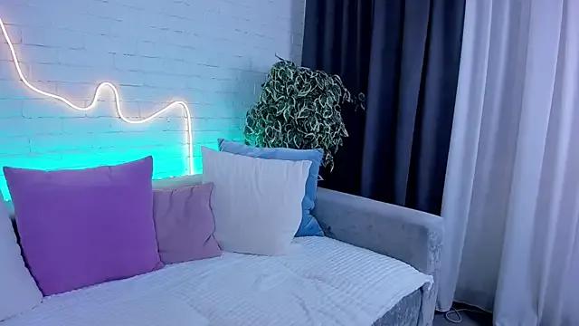 rossy_babe_ — Make my booty red