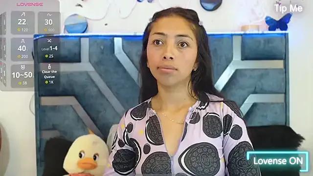 Freechat Roxan_Fox- on StripChat