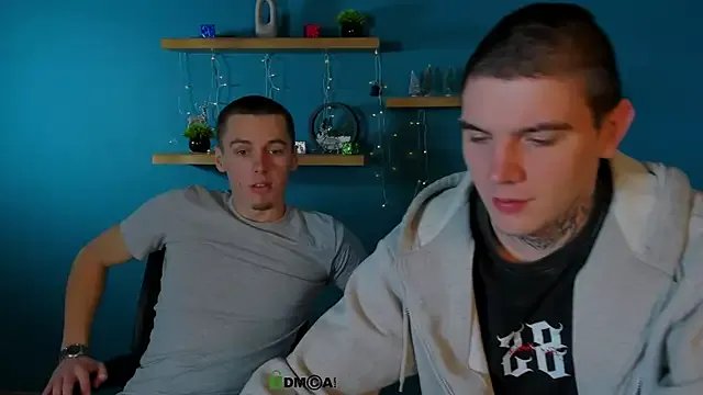 Freechat ryan_zen on StripChat