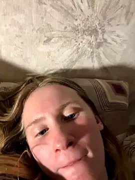 Freechat saint_cat25 on StripChat