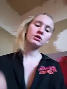 Freechat saint_cat25 on StripChat