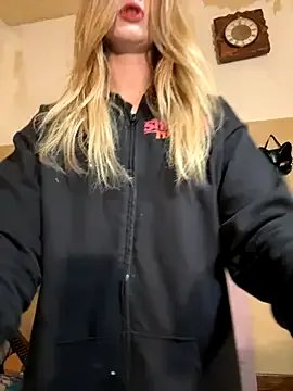 Freechat saint_cat25 on StripChat