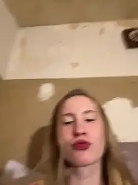 Freechat saint_cat25 on StripChat