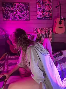 Freechat saint_cat25 on StripChat