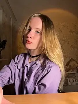 Freechat saint_cat25 on StripChat