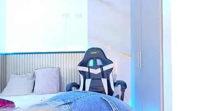 Sammy_Lovee on StripChat 