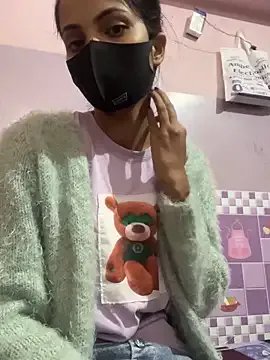 Sandhya_77 on StripChat