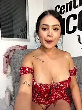 Group Sara_fun on StripChat