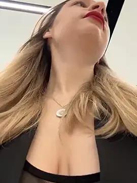 SashaCatt — Naked + Masturbate