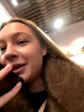 StripChat SashaCatt is Freechat SashaCatt — Spank ass 5 times+ play with the nipples