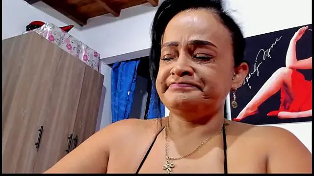 seleneh on StripChat 