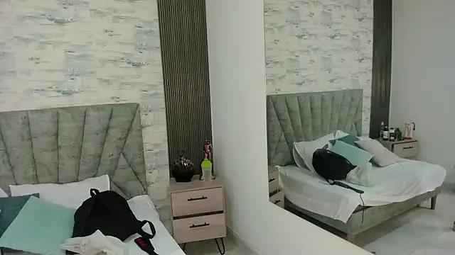 Freechat ShanelEvans on StripChat