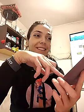 SheTheDeeevil on StripChat