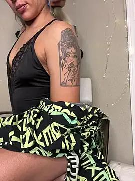 StripChat Shuggabutt is Freechat Shuggabutt — Butt plug biggest tipper gets control