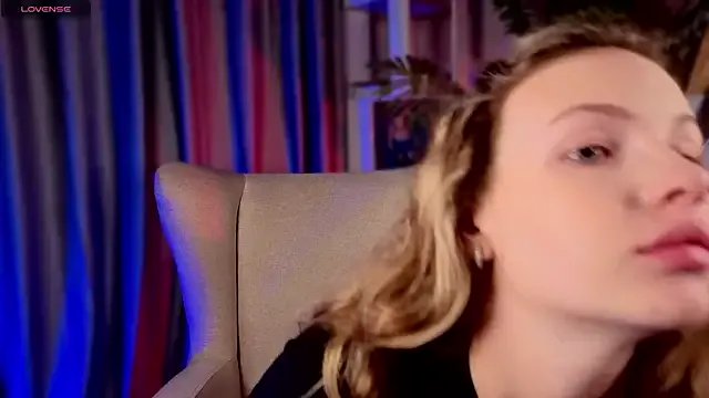 SilentHowl on StripChat