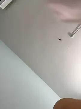 Freechat simsim-00 on StripChat