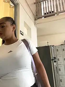 Freechat sofia_xxx02 on StripChat