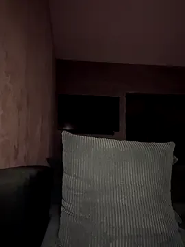 Offline SoniaDeviis on StripChat