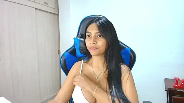 Freechat sophiax-x on StripChat