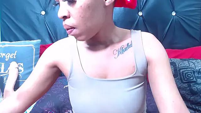 spicydiver38 on StripChat
