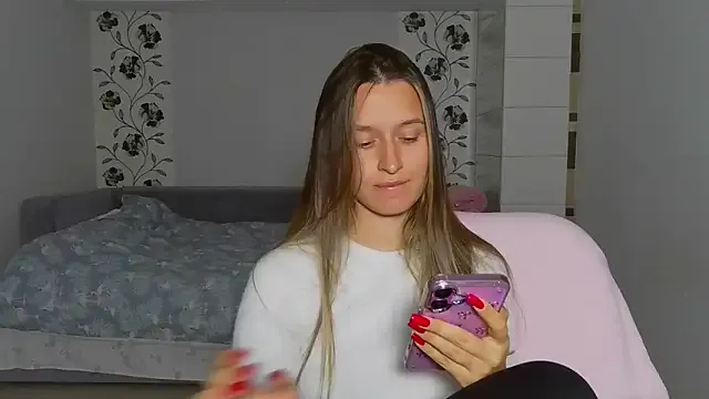 Offline Submissive_love on StripChat