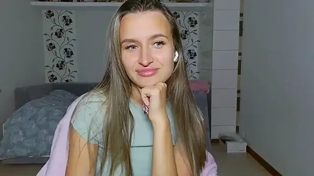 Offline Submissive_love on StripChat