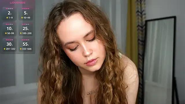 SusannaScholler on StripChat 