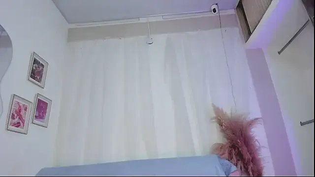 Freechat Sweetiee_Aurora on StripChat