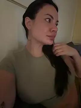 Freechat SweetMeiiii on StripChat