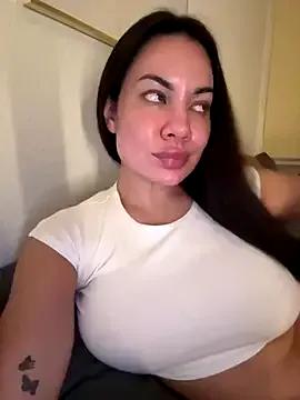 Freechat SweetMeiiii on StripChat