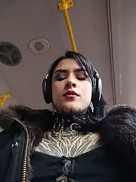 taaylor33 on StripChat