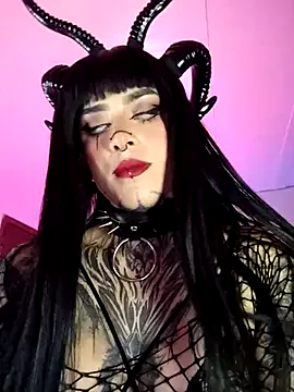 taaylor33 on StripChat