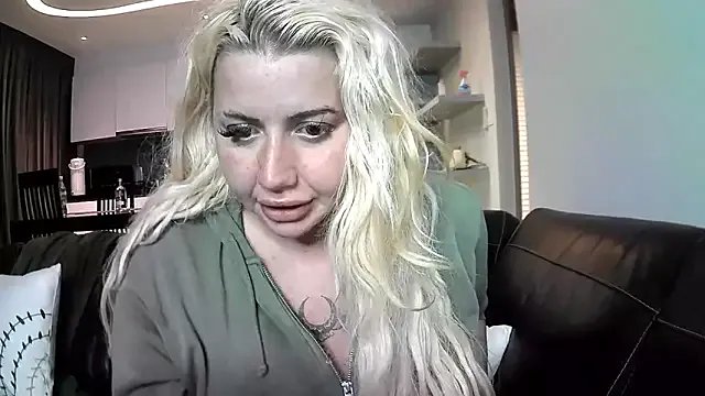 Private TiaDoll on StripChat