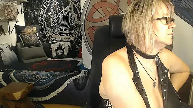 TittenMichelle on StripChat