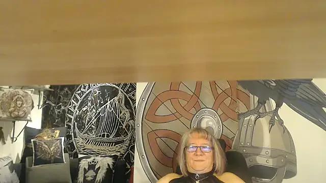 TittenMichelle on StripChat