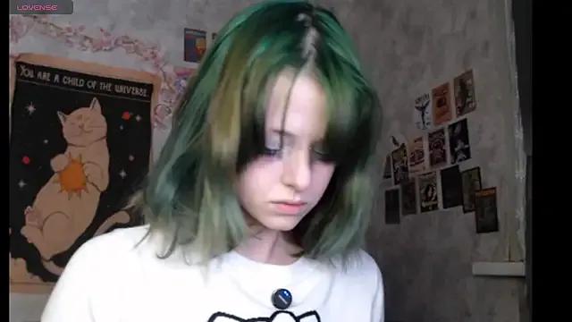 Freechat triplebakaaa on StripChat