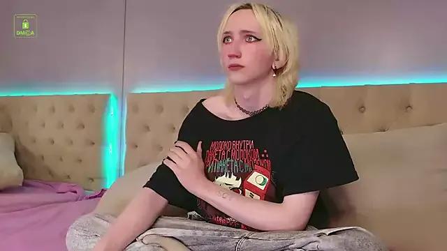 Freechat TrissHarper on StripChat