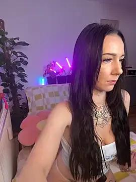 Private Trixie-Tainted on StripChat